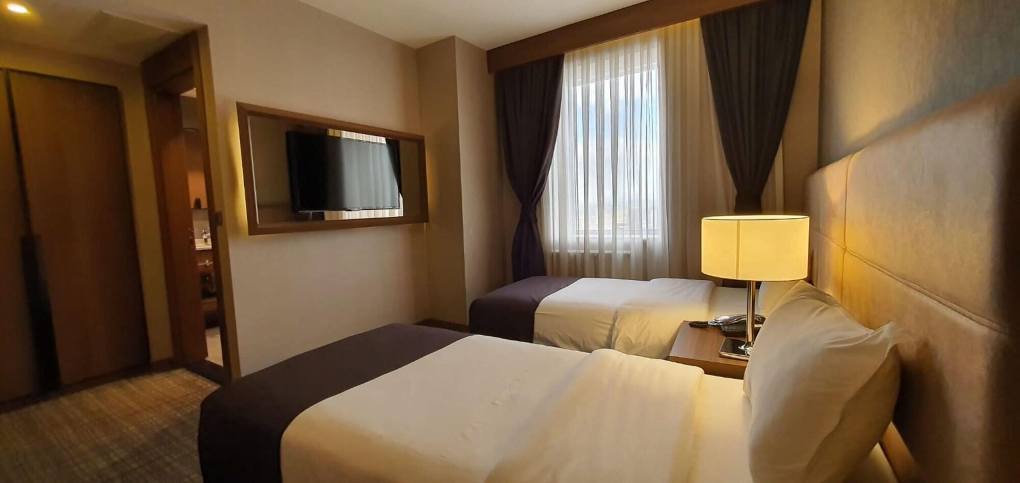 Adıyaman Grand Isias Hotel מראה חיצוני תמונה
